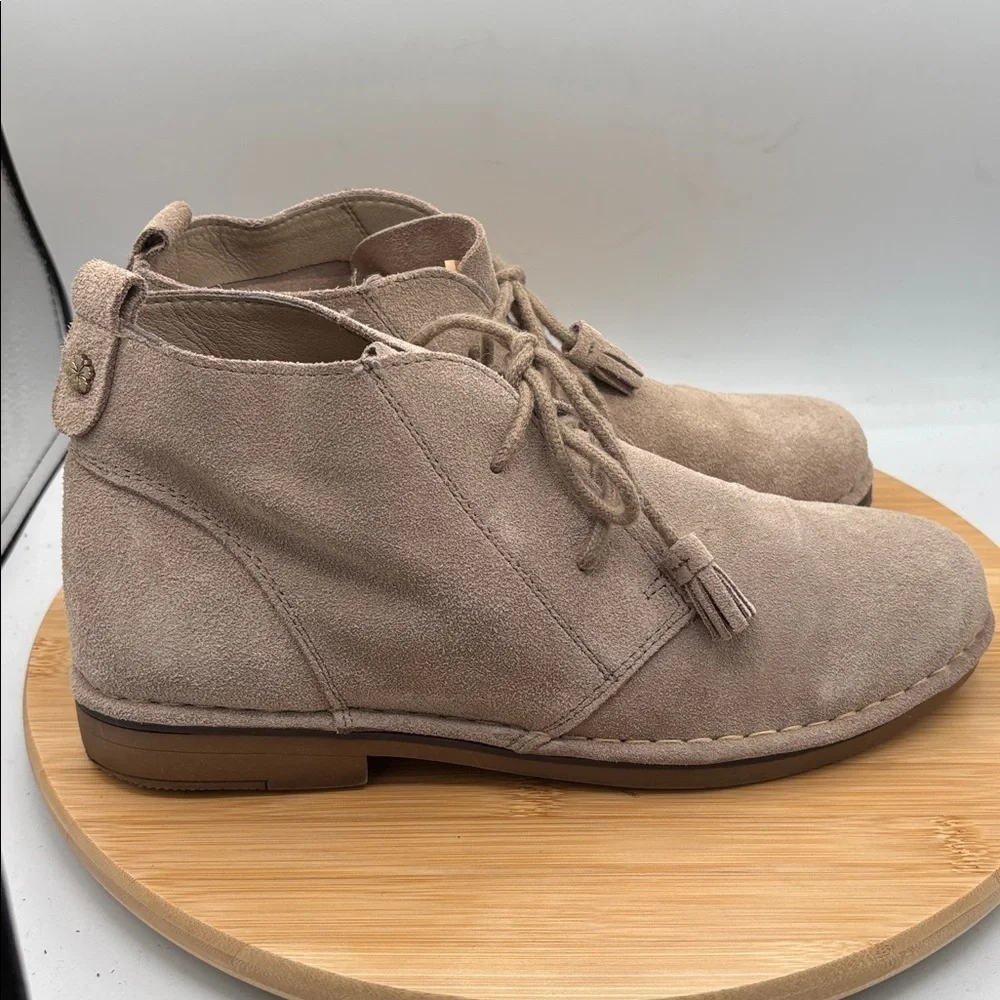 Tommy Bahama Evert Taupe Suede Desert Chukka Booties Women 9.5 Boho festival
